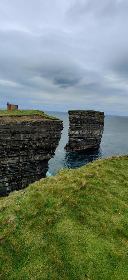 Ferry View Cottage Belmullet ภายนอก รูปภาพ